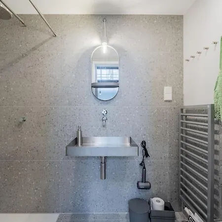Apartment Neue Architektur In Mitte - Lage