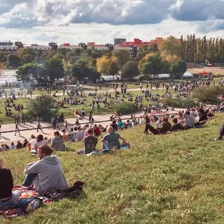 Neue Architektur In Mitte - Lage Lejlighed