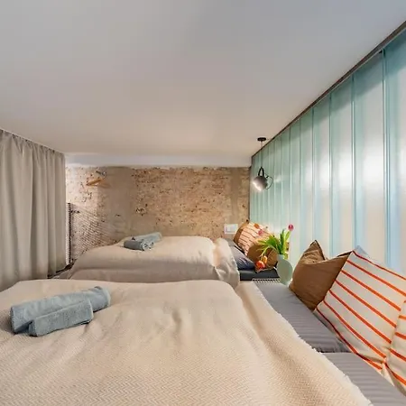 Neue Architektur In Mitte - Lage *